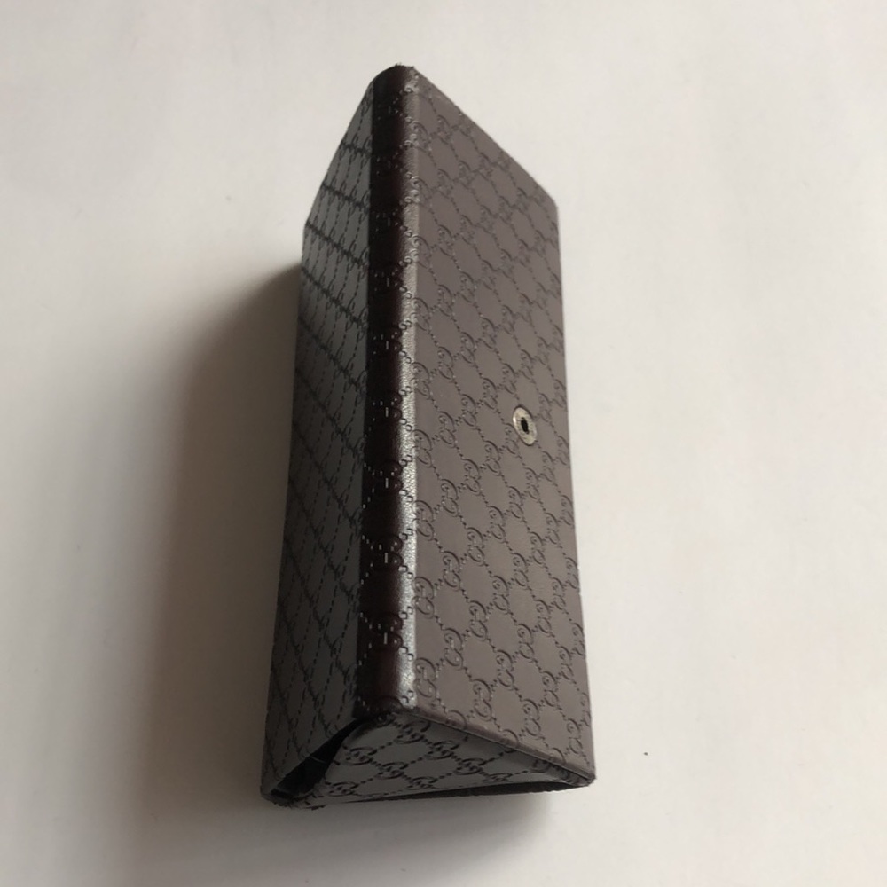 Gucci Sunglasses - Picture 16 of 16